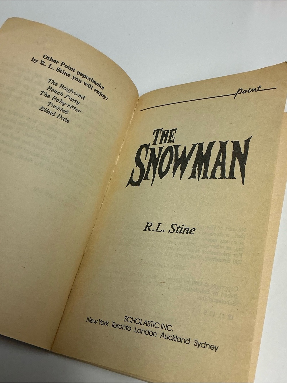 R.L. Stine 90's YA Paperback Books - The Snowman, Call Waiting, The Girlfriend - Picture 9 of 15